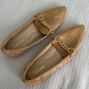 Tan Loafers with Gold Chain